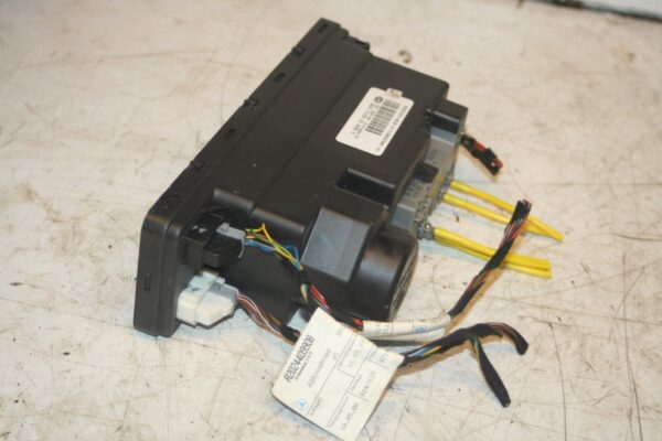 2000 MERCEDES C CLASS W202. CENTRAL LOCKING PUMP MOTOR ACTUATOR 2108002948 - Image 3