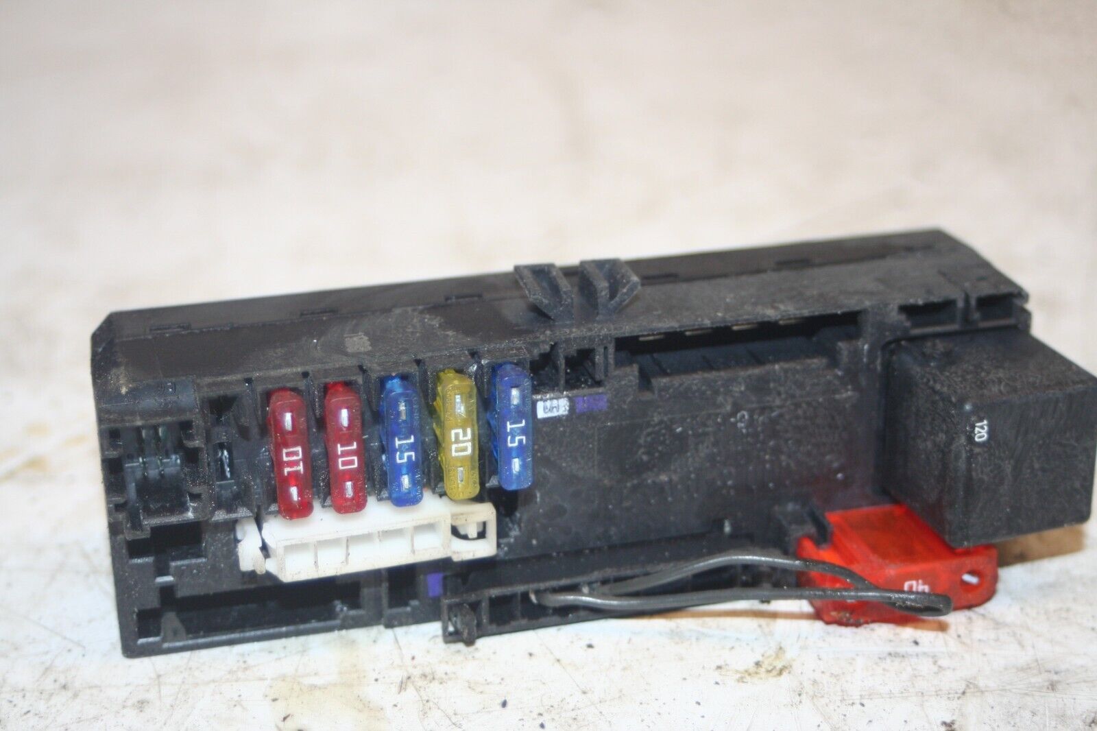 2000 MERCEDES C CLASS W202. FUSE BOX BOARD - Image 2