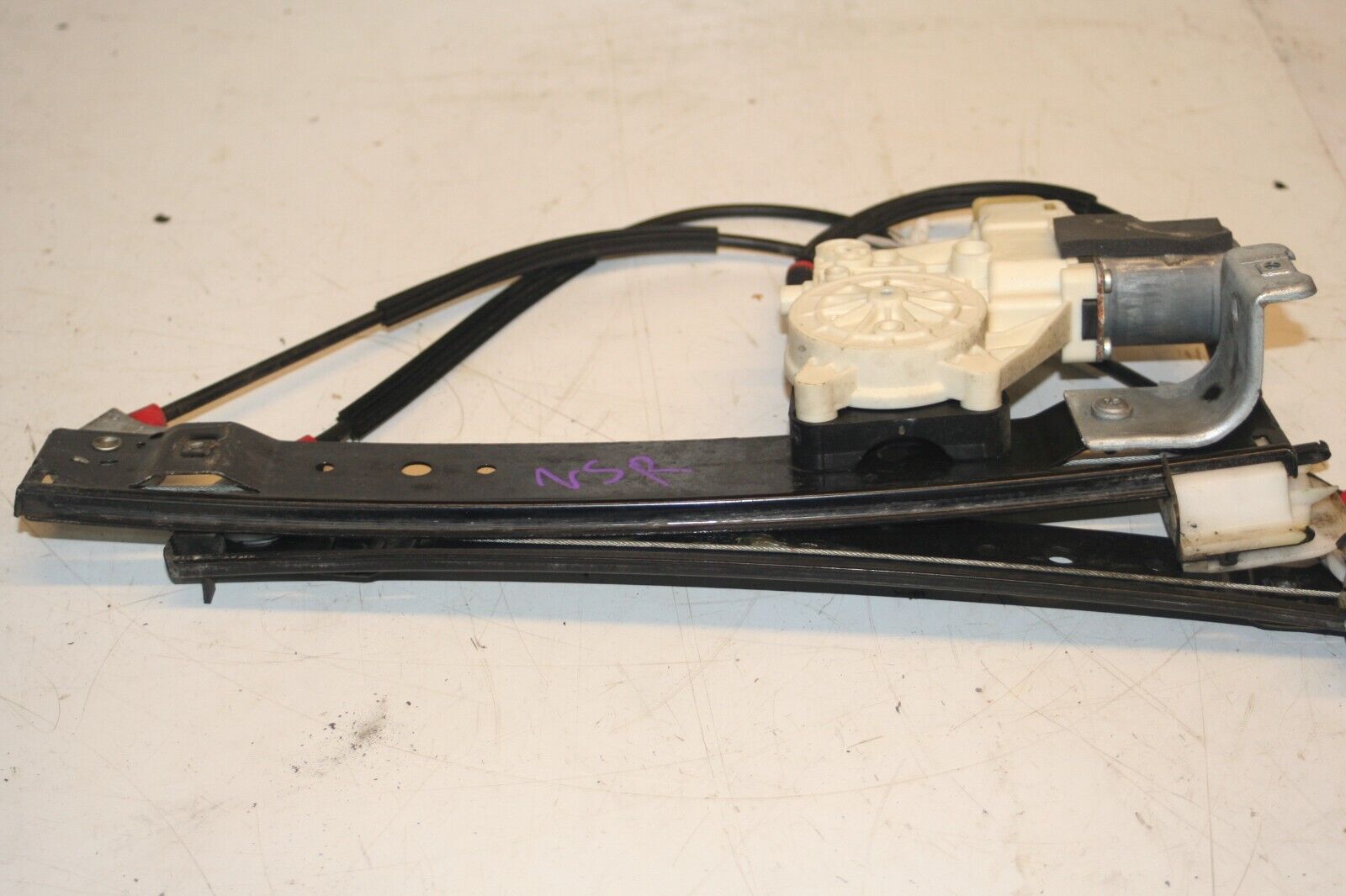 2011 FORD S MAX TITANIUM ECOBOOST. PASSENGER SIDE REAR WINDOW REGULATOR