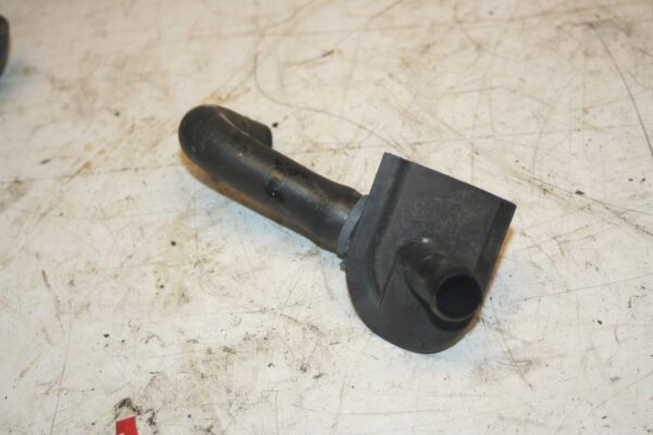 2000 MERCEDES C CLASS W202. COOLANT PIPE CONNECTOR - Image 4
