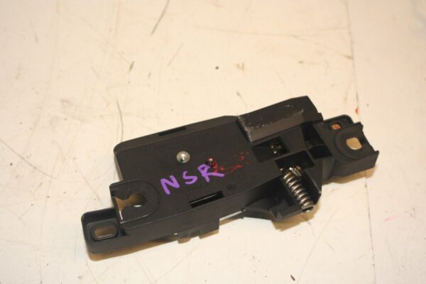 2011 FORD S MAX TITANIUM ECOBOOST.  PASSENGER SIDE REAR DOOR HANDLE