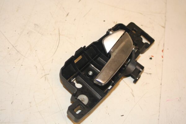 2011 FORD S MAX TITANIUM ECOBOOST. DRIVER SIDE FRONT DOOR HANDLE - Image 2