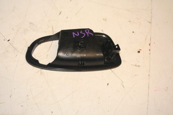 2011 FORD S MAX TITANIUM ECOBOOST. PASSENGER SIDE REAR DOOR HANDLE TRIM