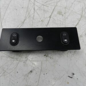 1993 FORD GRANADA DORCHESTER. REAR WINDOW SWITCHES DASHBOARD