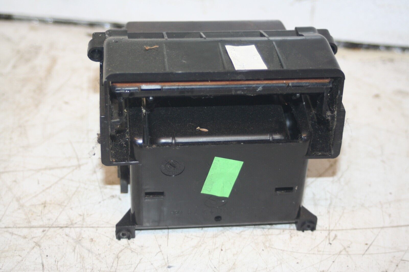 2000 MERCEDES C CLASS W202. WOOD TRIM CUBBY HOLE STORAGE POCKET - Image 3