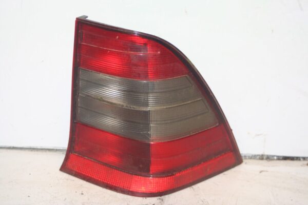 2000 MERCEDES C CLASS W202. DRIVER SIDE REAR LIGHT UNIT
