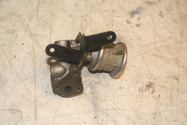 2004 VOLKSWAGEN CONVERTIBLE BEETLE 1.8T. EGR VALVE - Image 3