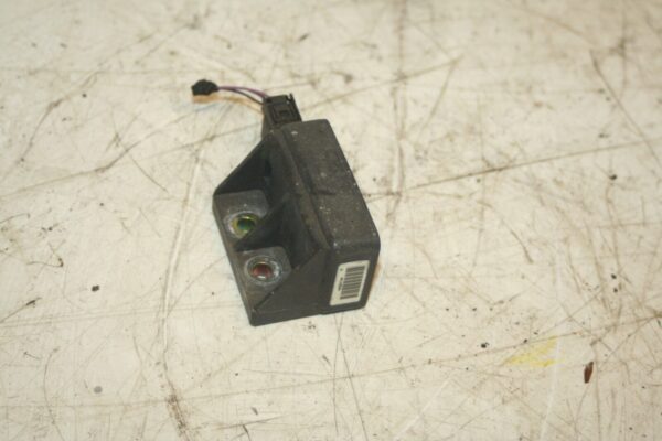 2000 MERCEDES C CLASS W202. A0025427618 YAW RATE SENSOR - Image 2