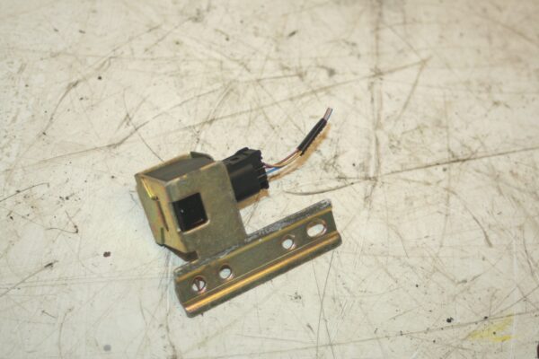 2000 MERCEDES C CLASS W202. SENSOR - Image 3