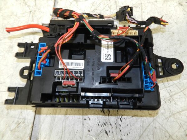 2014 BMW 1 SERIES F21 118D. FUSE BOX BOARD 9389070 / 1066887 - Image 2
