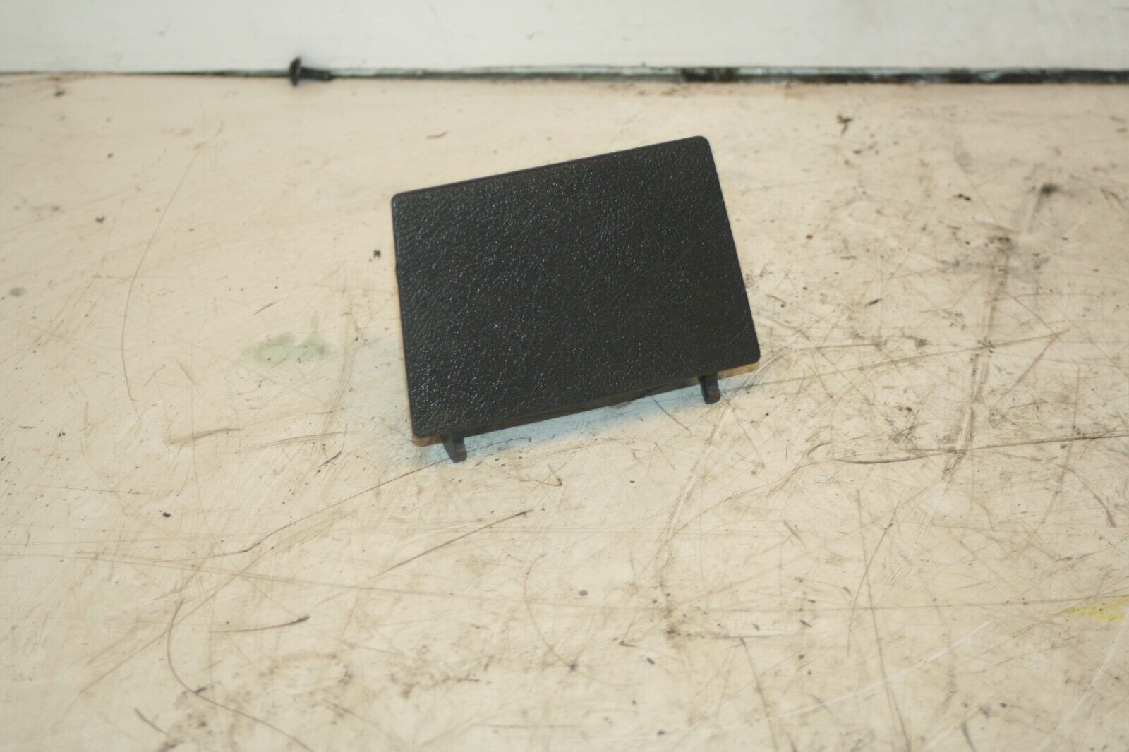 2000 MERCEDES C CLASS W202. ASHTRAY