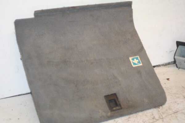 2000 MERCEDES C CLASS W202. BOOT FAIRING COVER FIRST AID TRIM A2026900164 - Image 2