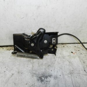 2014 BMW 1 SERIES F21 118D. LATCH 8242549