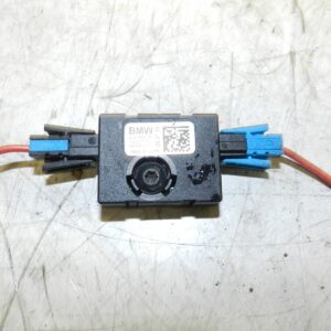 2014 BMW 1 SERIES F21 118D. 9181453 ANTENNA TRAP CIRCUIT AMPLIFIER