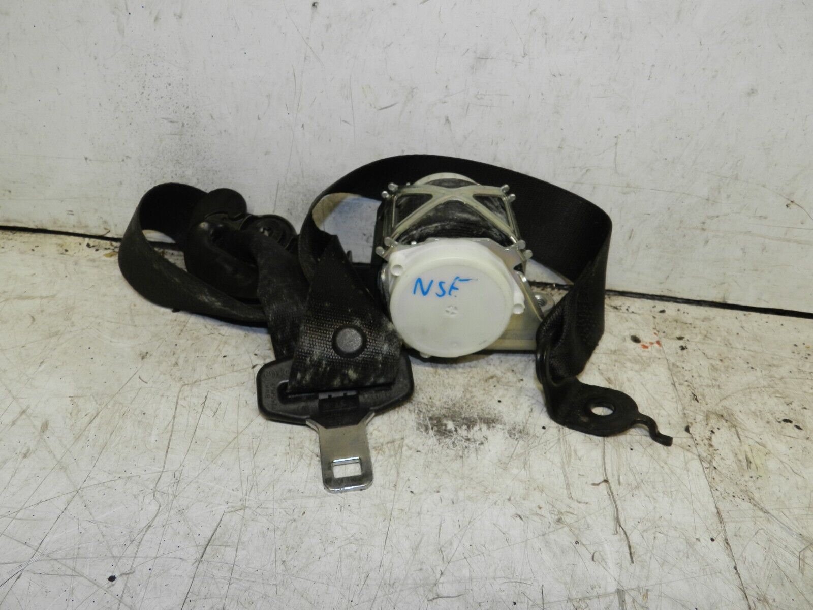 2014 BMW 1 SERIES F21 118D. PASSENGER SIDE FRONT SEAT BELT