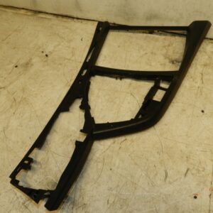 2014 BMW 1 SERIES F21 118D. CENTRE CONSOLE FRAME 9207314