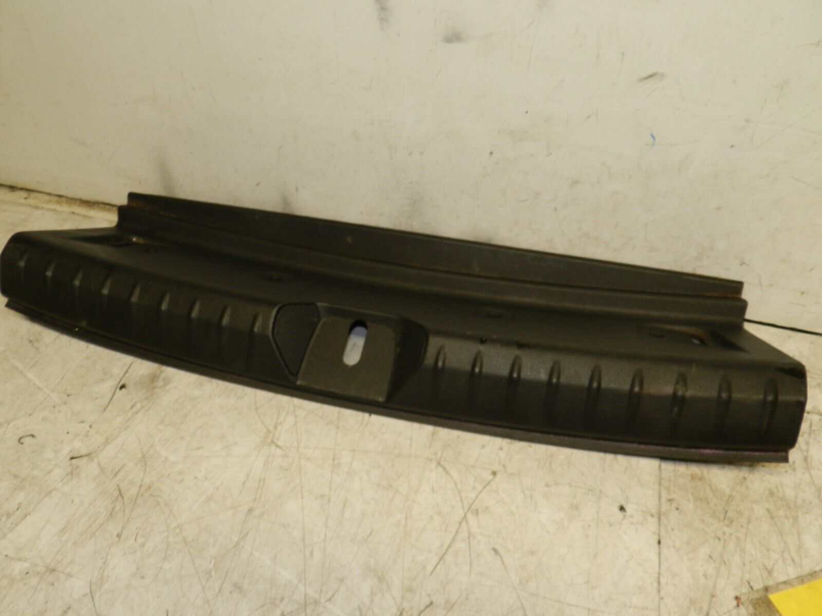2014 BMW 1 SERIES F21 118D. BOOT TRIM PANEL