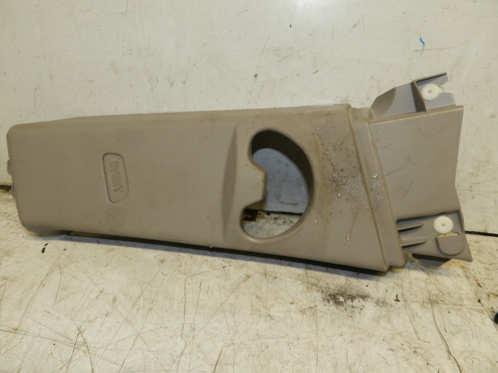 2014 BMW 1 SERIES F21 118D. B PILLAR TRIM DRIVER SIDE