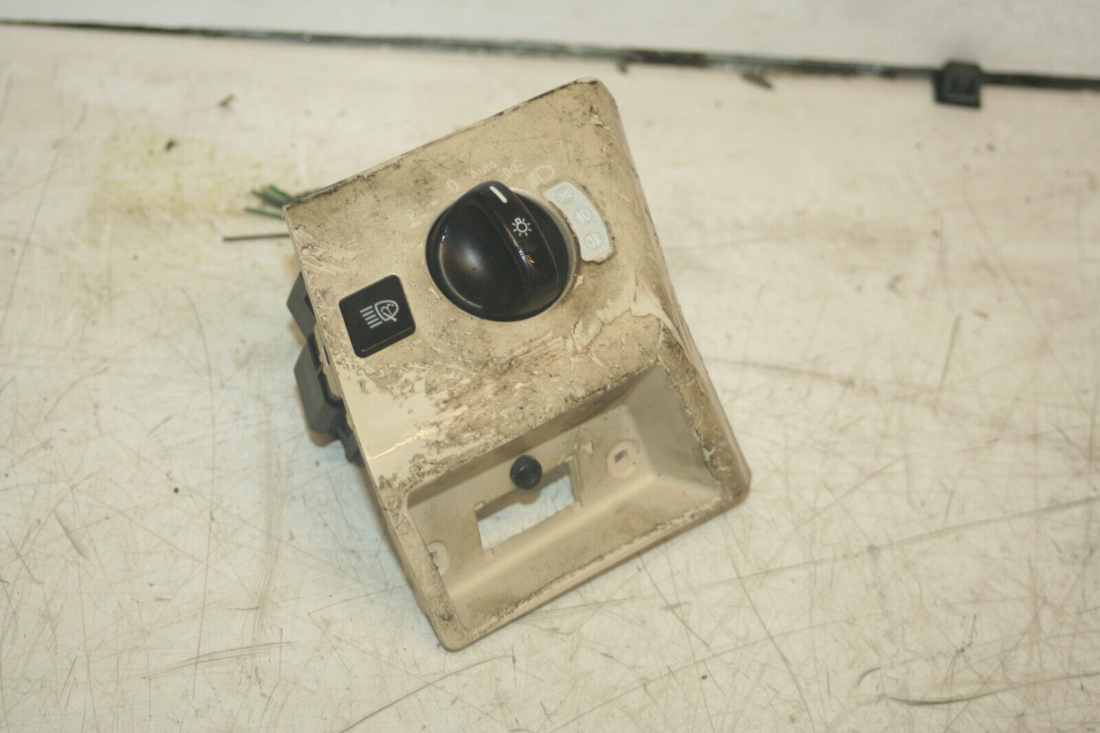 2005 MERCEDES S CLASS W220. HEADLIGHT SWITCH