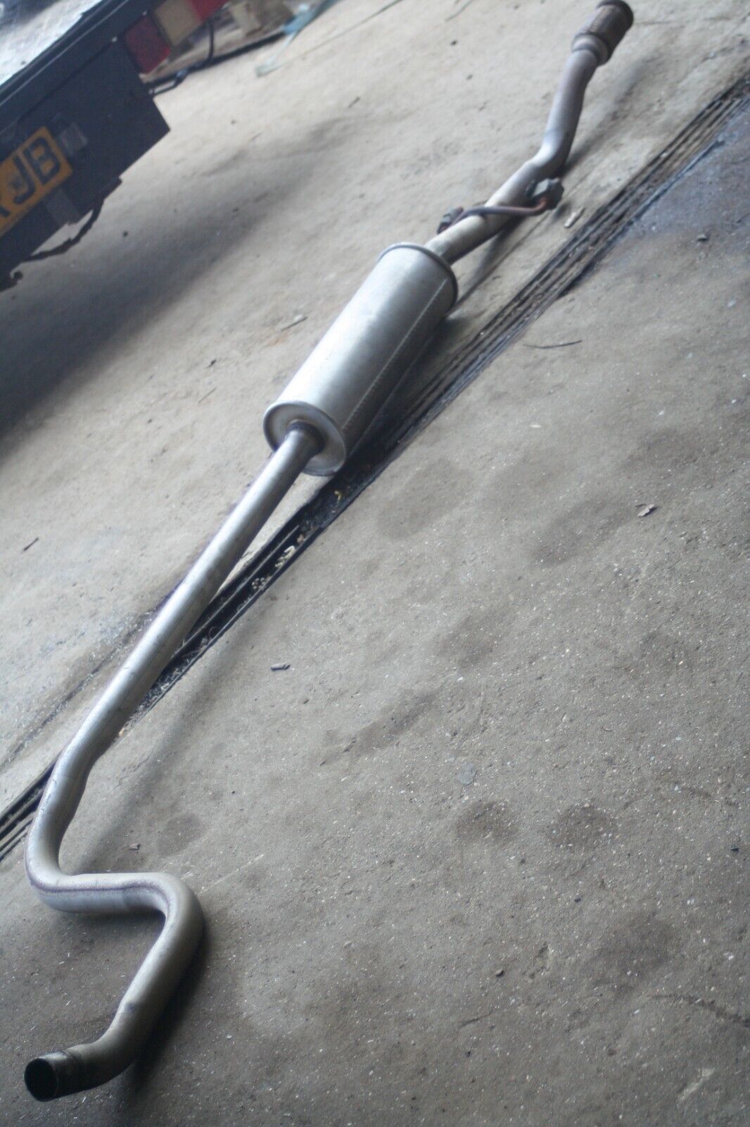 2010 CITROEN DS3. EXHAUST FLEXI AND MIDDLE BOX SILENCER