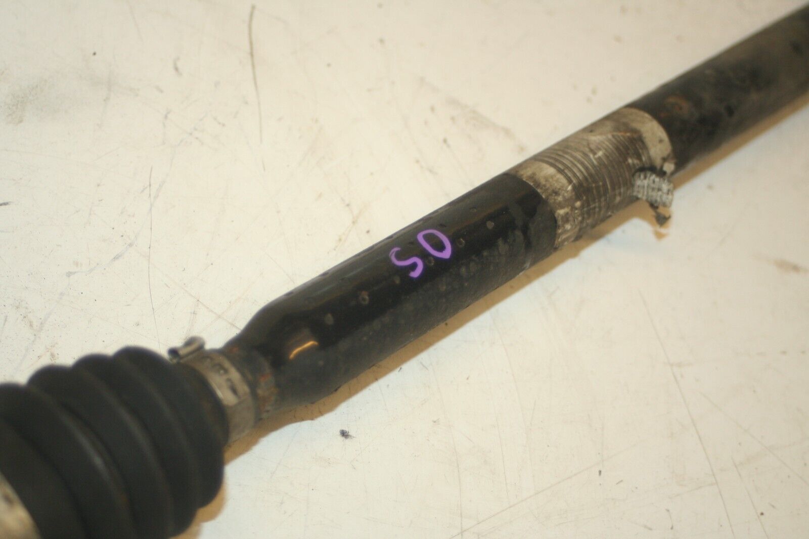 2010 CITROEN DS3. DRIVER SIDE DRIVESHAFT - Image 3