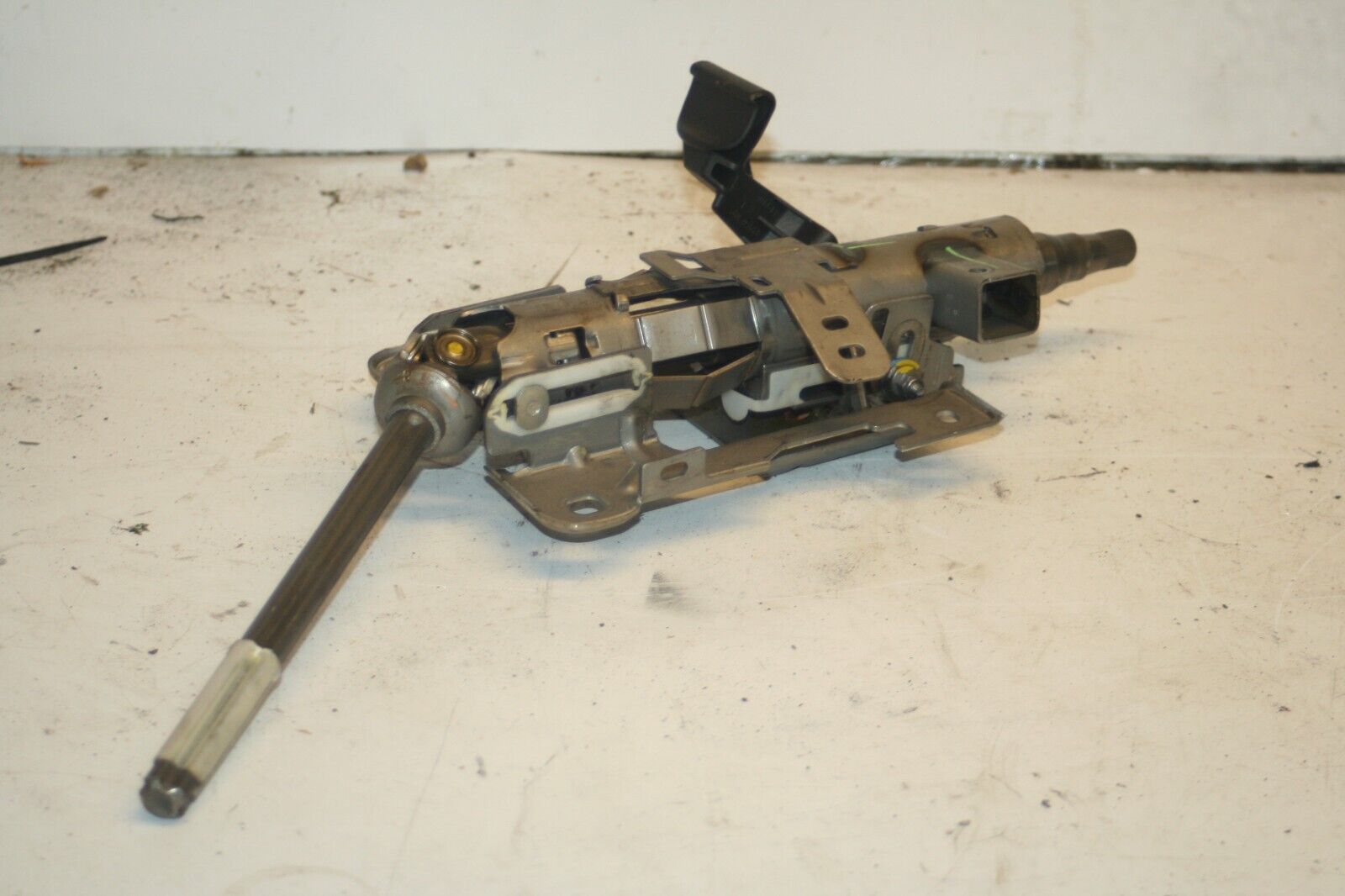 2010 CITROEN DS3. STEERING COLUMN