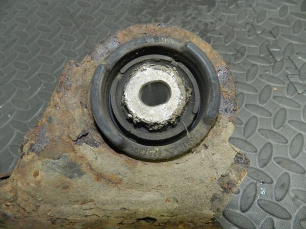 143. 2003 BMW 318Ci E46 CONVERTIBLE. REAR DIFF MOUNT FRAME SUB FRAME - Image 5