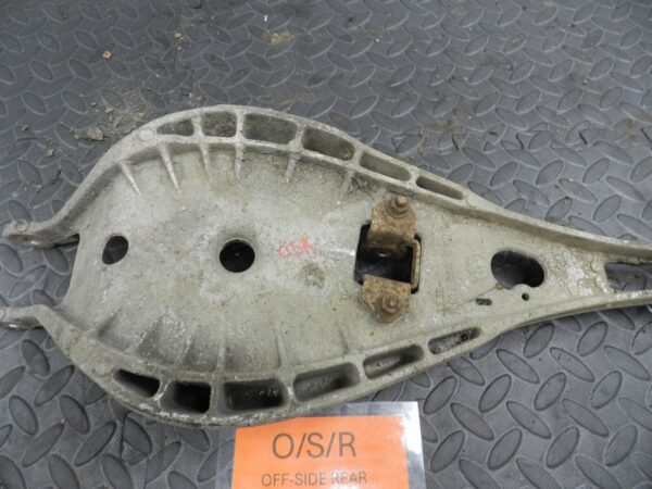 143. 2003 BMW 318Ci E46 CONVERTIBLE. DRIVER SIDE REAR LOWER SUSPENSION ARM
