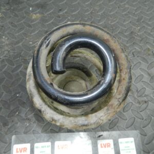 143. 2003 BMW 318Ci E46 CONVERTIBLE. A REAR SUSPENSION SPRING
