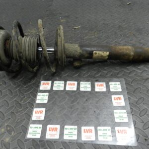 143. 2003 BMW 318Ci E46 CONVERTIBLE. PASSENGER SIDE FRONT SUSPENSION UNIT