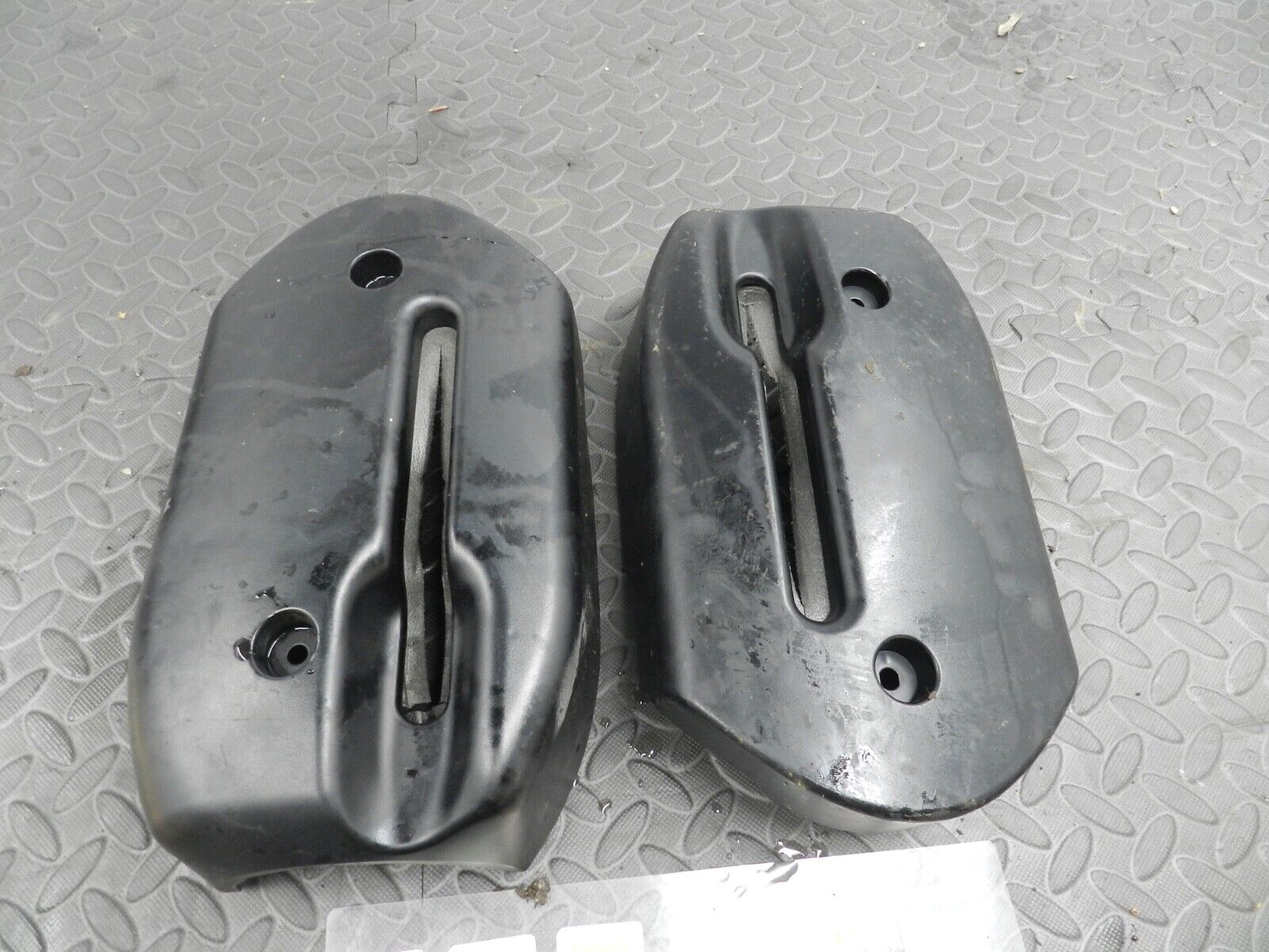 143. 2003 BMW 318Ci E46 CONVERTIBLE. LOWERR STEERING COWLING TRIM - Image 4