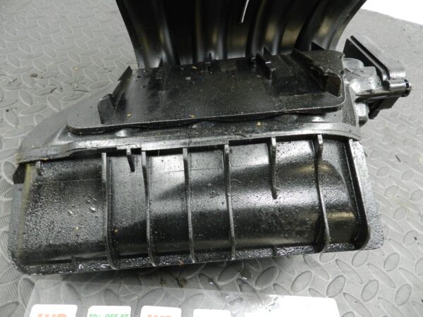 143. 2003 BMW 318Ci E46 CONVERTIBLE. INTAKE MANIFOLD - Image 3