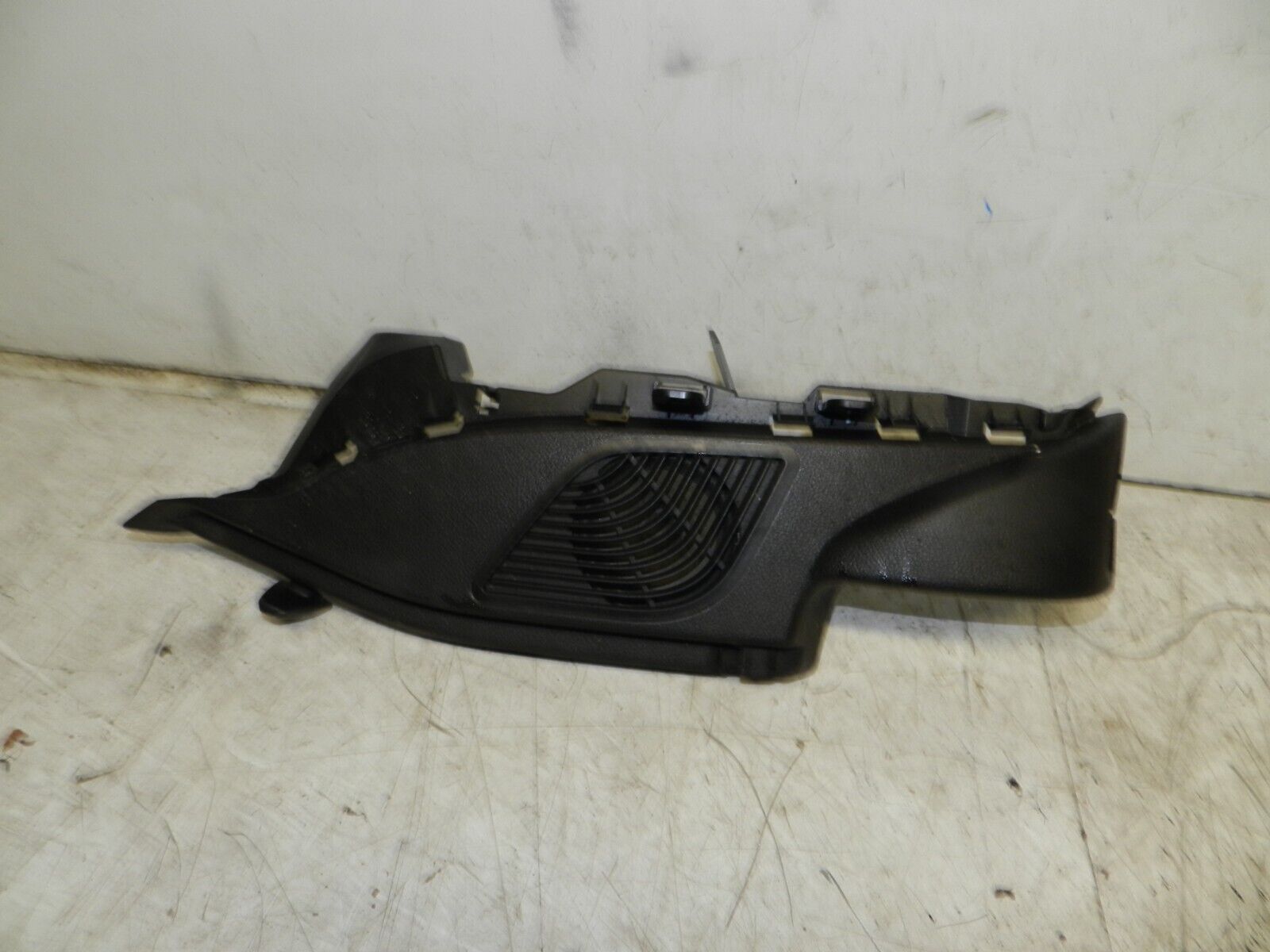 2014 BMW 1 SERIES F21 118D. REAR SIDE PANEL SPEAKER DRIVER SIDE PARCEL SHELF