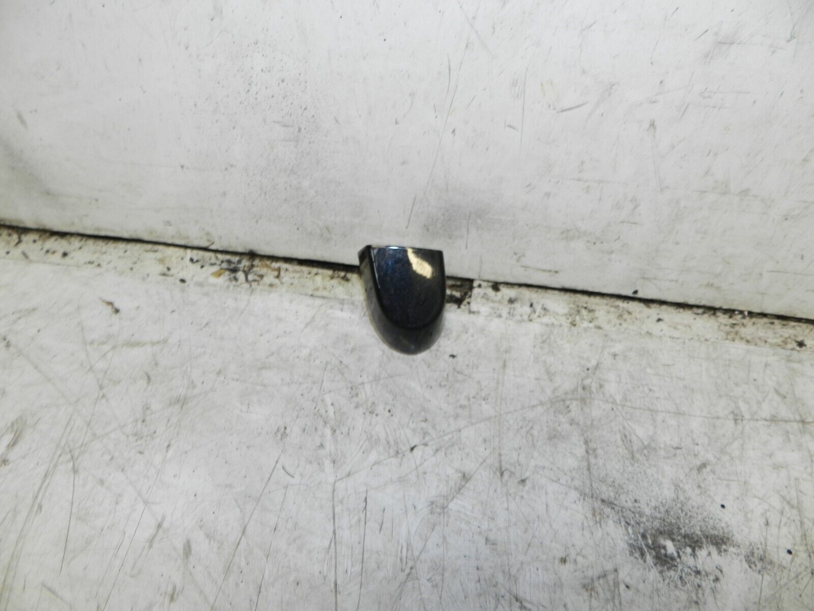 2014 BMW 1 SERIES F21 118D. DOOR LOCK COVER TRIM IN BLACK