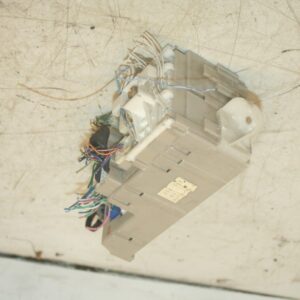 (99) TOYOTA RAV 4 3 DOOR. FUSE BOX BOARD