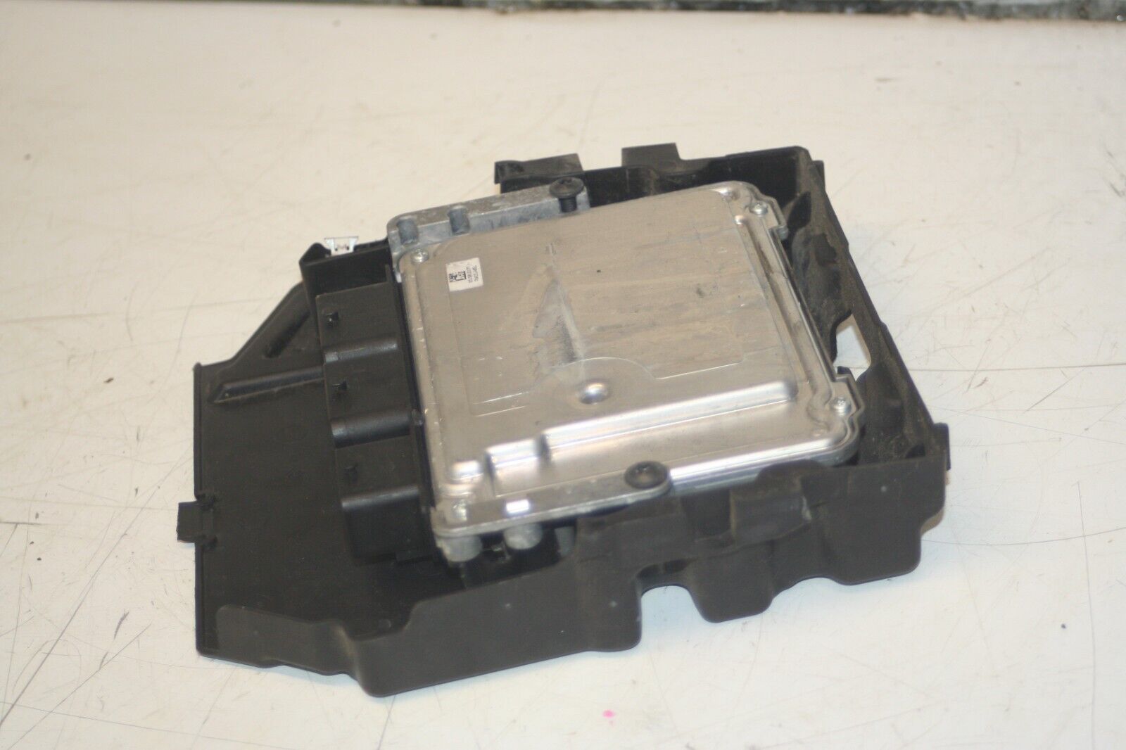 (95) 2010 BMW 1 SERIES E82. ENGINE ECU CITROEN DS3 0261505963 - Image 2