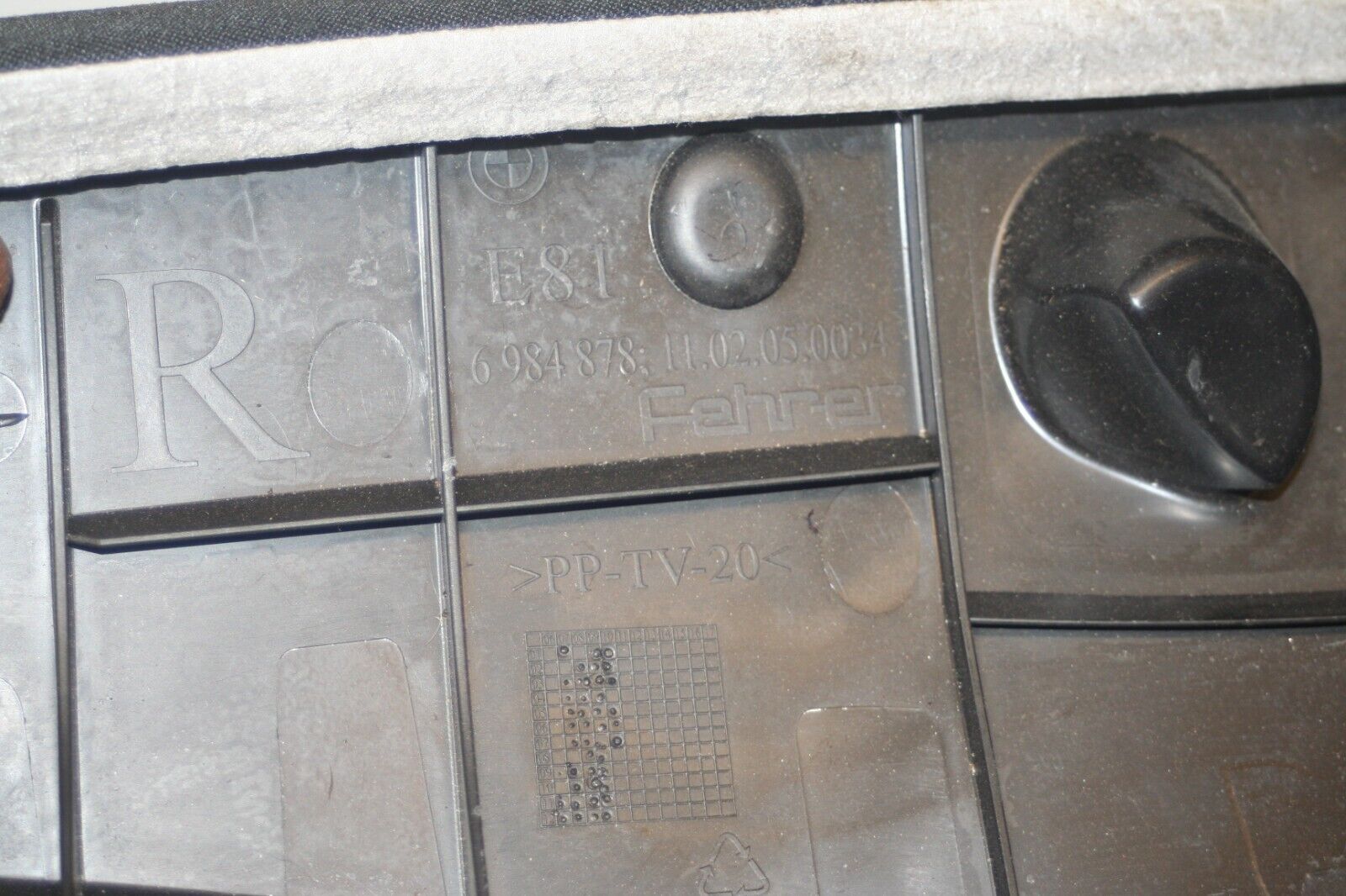 (95) 2010 BMW 1 SERIES E82. DRIVER SIDE REAR SEAT BOLSTER 6984878 - Image 5