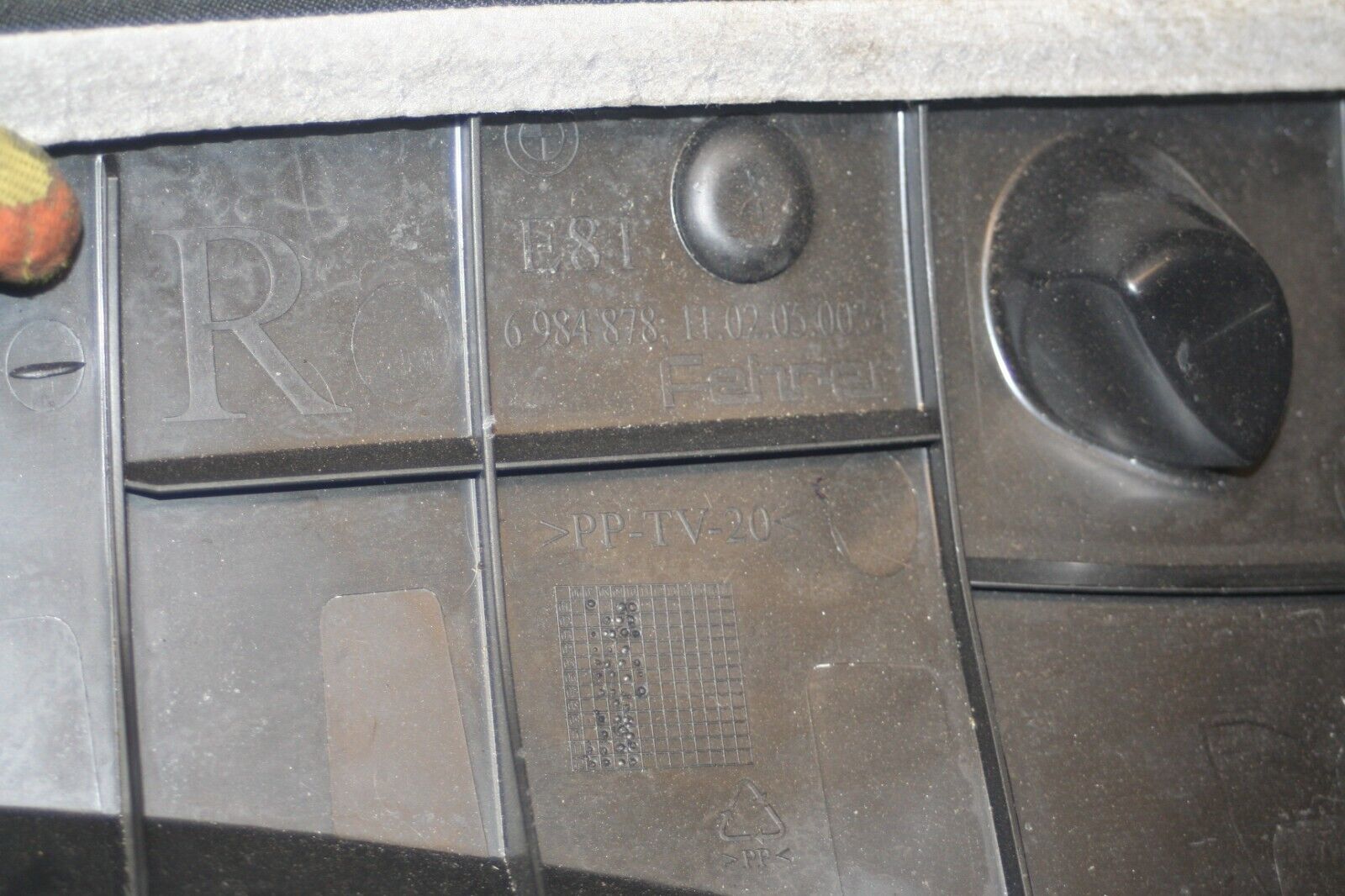 (95) 2010 BMW 1 SERIES E82. DRIVER SIDE REAR SEAT BOLSTER 6984878 - Image 6