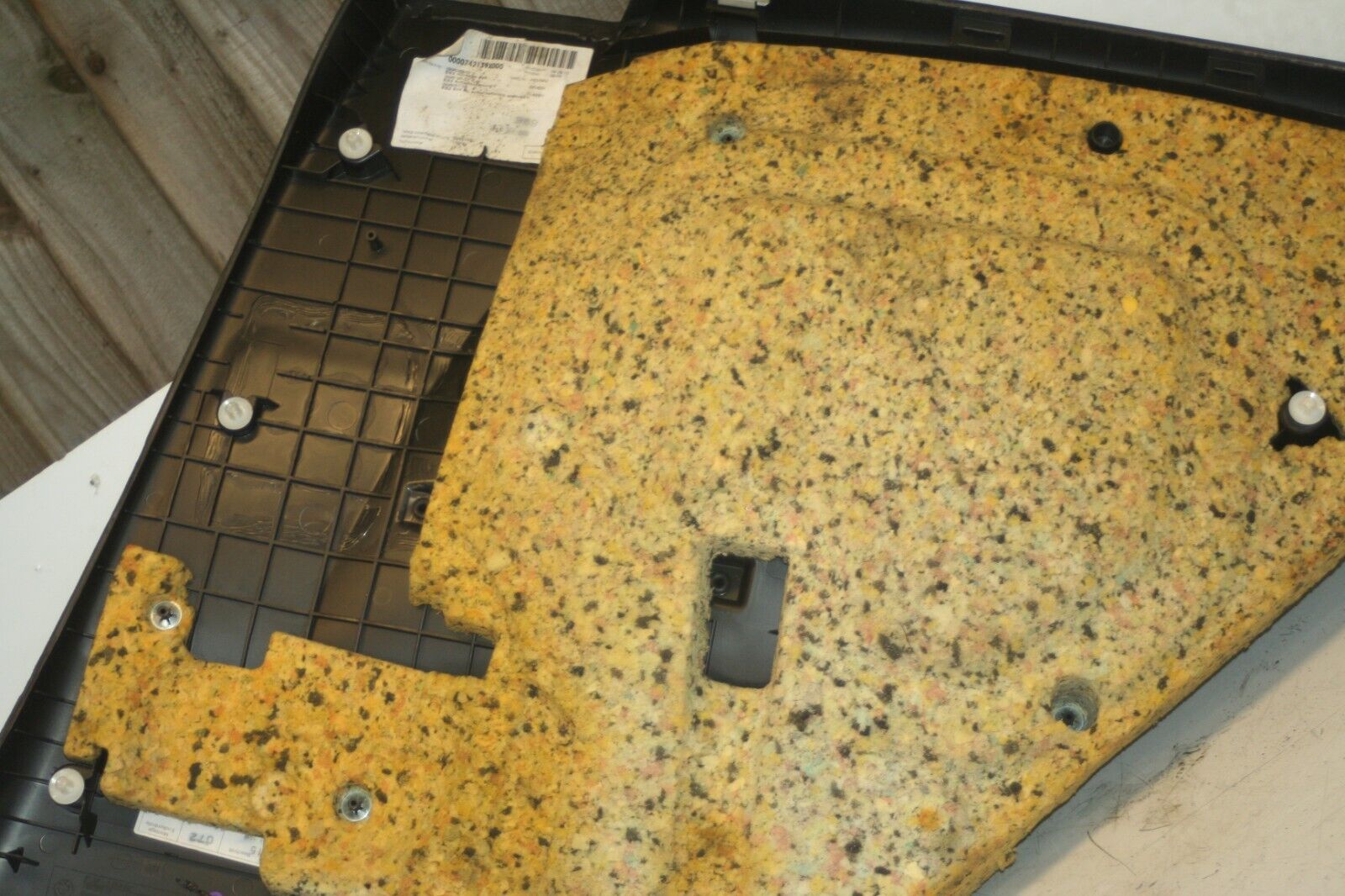 (95) 2010 BMW 1 SERIES E82. PASSENGER SIDE REAR SIDE TRIM PANEL - Image 4