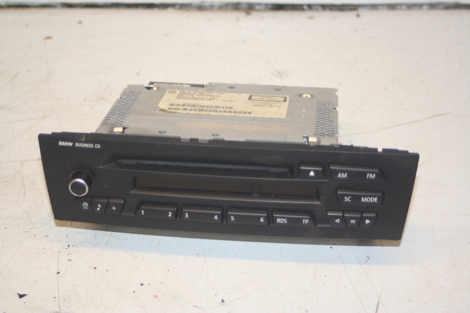 (95) 2010 BMW 1 SERIES E82. BUSINESS CD RADIO 9236530