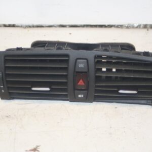 (95) 2010 BMW 1 SERIES E82. AIR VENTS HAZARD SWITCH LOCK DTC