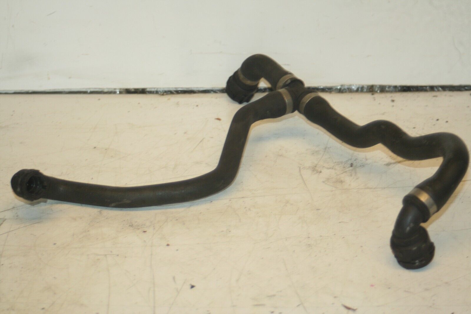 (95) 2010 BMW 1 SERIES E82. COOLANT PIPES - Image 2