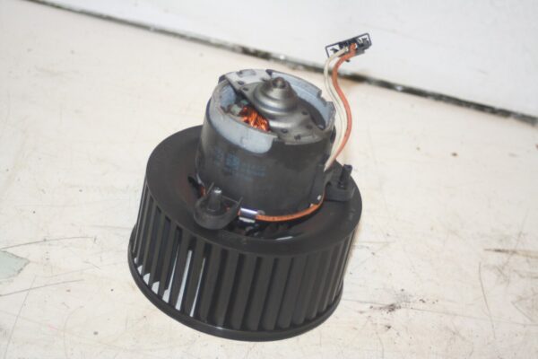 (95) 2010 BMW 1 SERIES E82. HEATER BLOWER FAN MOTOR - Image 3