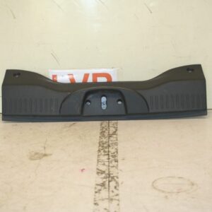 2008 FIAT 500. 1.2 PETROL. BOOT LOWER SLAM TRIM PLASTIC