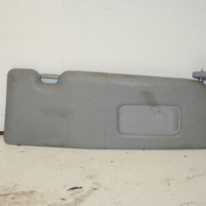 (95) 2010 BMW 1 SERIES E82. DRIVER SUN VISOR