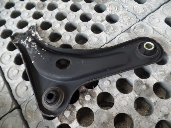 Citroen DS3 2015/16 1.2T Passenger Side Front N/S/F Lower Arm / Wishbone