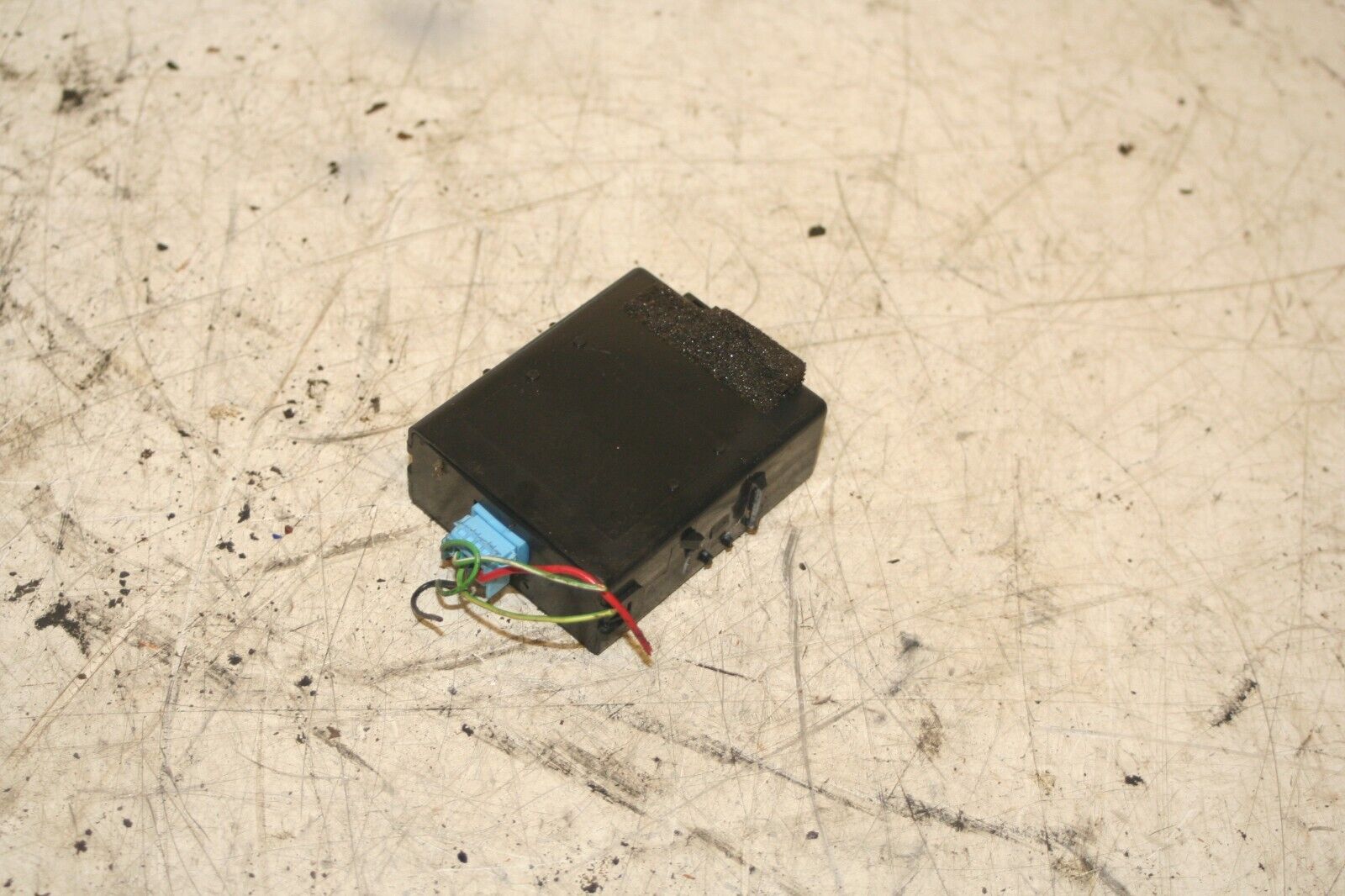1999 VOLVO C70 2.4 PETROL. 9472725 ECU ALARM IMMOBILISER MODULE RELAY