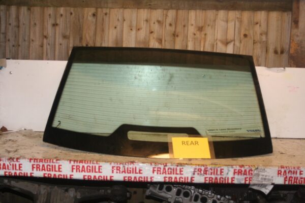 1999 VOLVO C70 2.4 PETROL. REAR WINDSCREEN GLASS