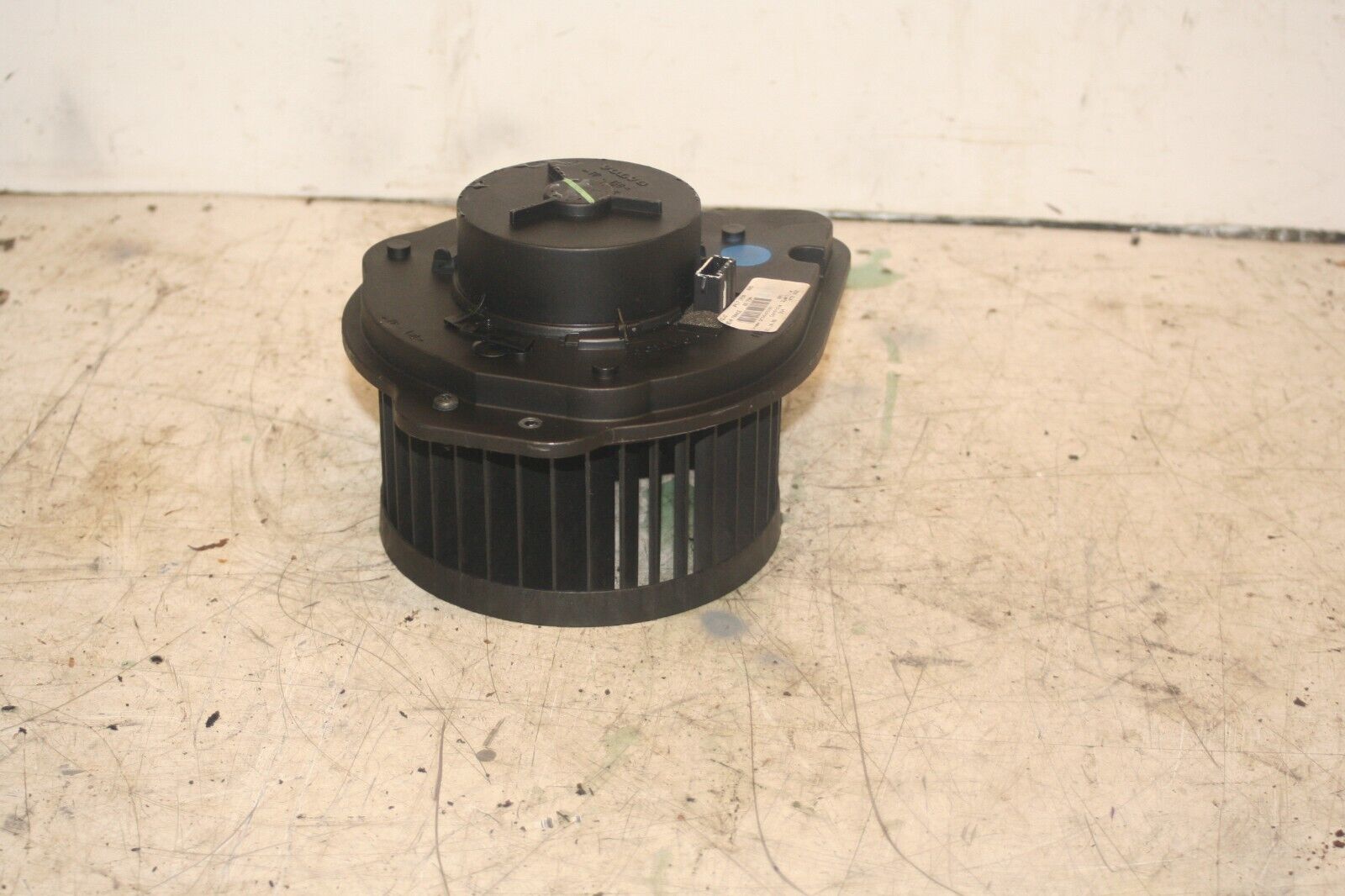 1999 VOLVO C70 2.4 PETROL. HEATER BLOWER FAN MOTOR - Image 3
