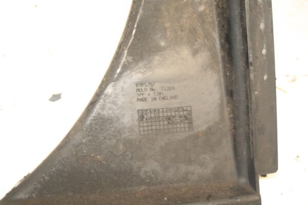 2001 LAND ROVER DISCOVERY 2 TD5. RADIATOR FAN SURROUND LOWER - Image 5